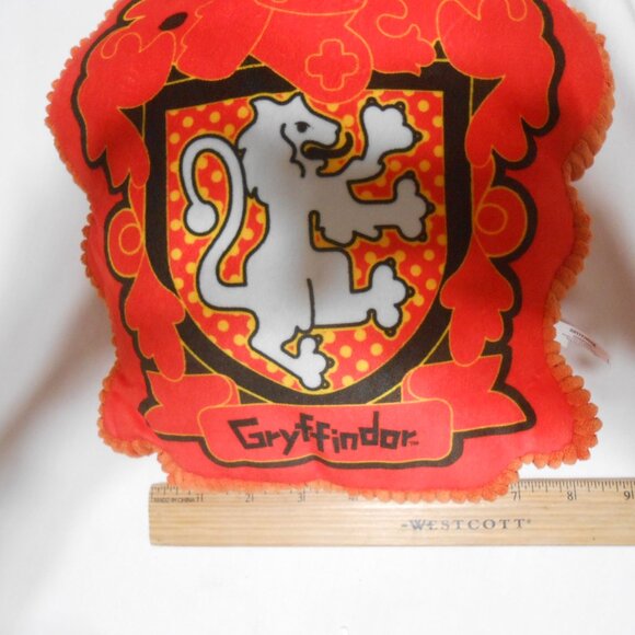 VINTAGE HARRY POTTER EXCELLENT PLUSH PILLOW WIZARDING WORLD GRYFFINDOR VELOUR - Picture 8 of 9